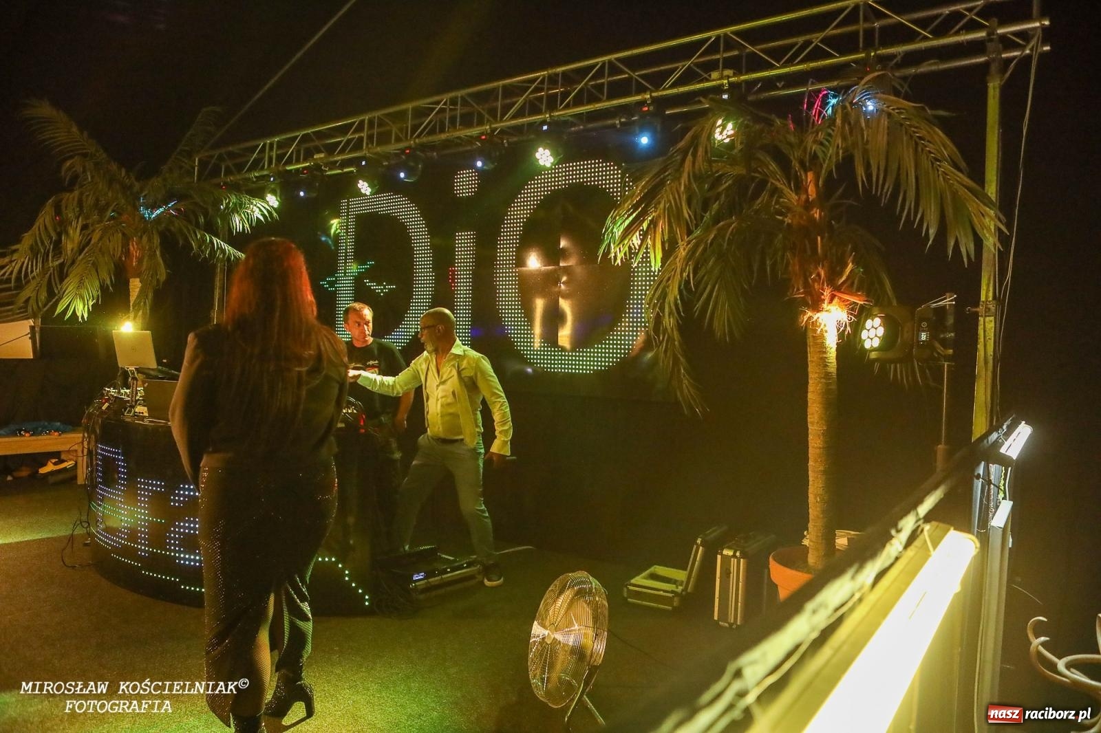 Zdjęcie w galerii na portalu naszraciborz.pl: Coco Jamboo, czyli LayZee aka Mr. President w Szymocicach [FOTO i WIDEO] wiadomości z regionu