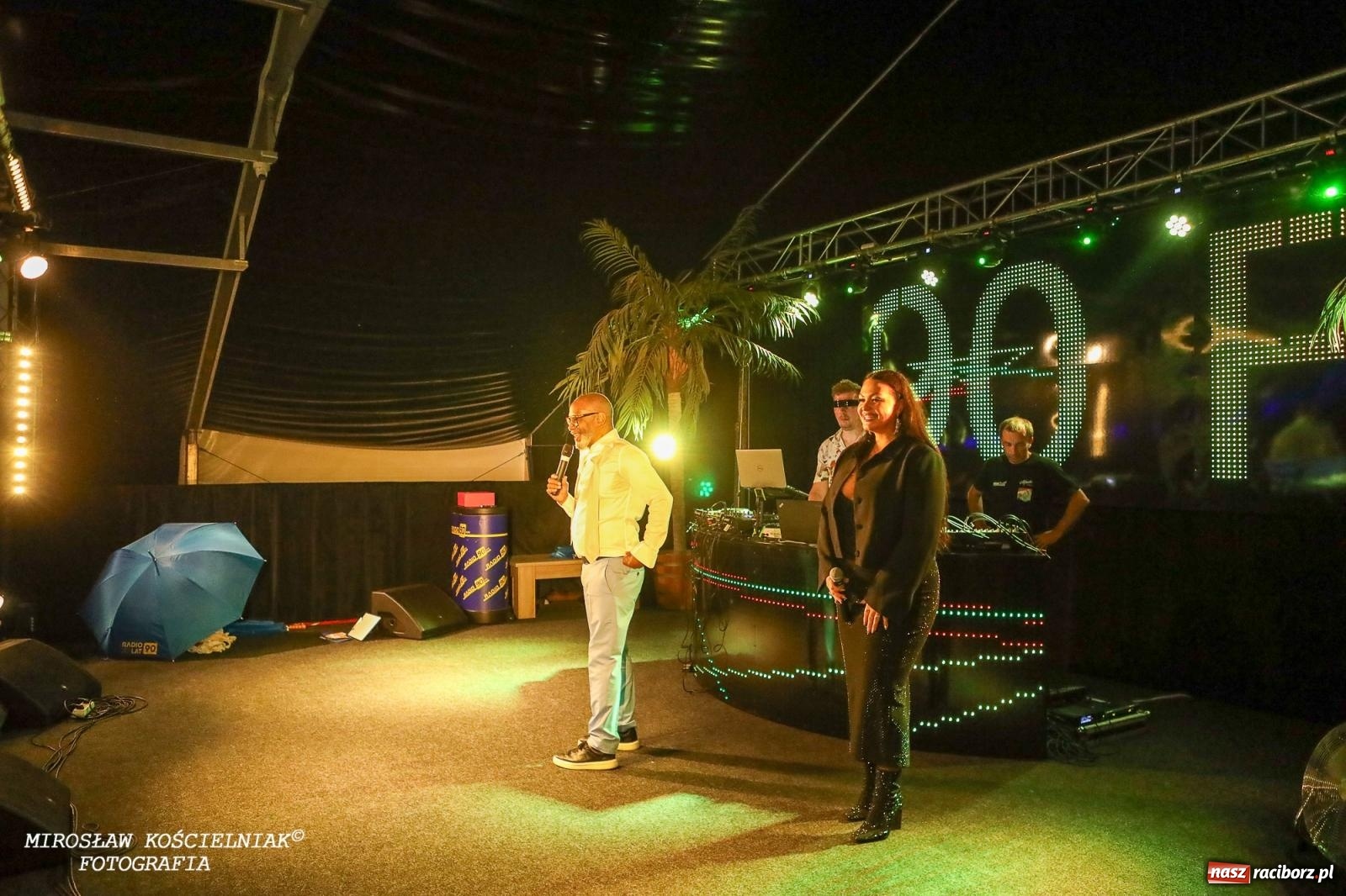 Zdjęcie w galerii na portalu naszraciborz.pl: Coco Jamboo, czyli LayZee aka Mr. President w Szymocicach [FOTO i WIDEO] wiadomości z regionu