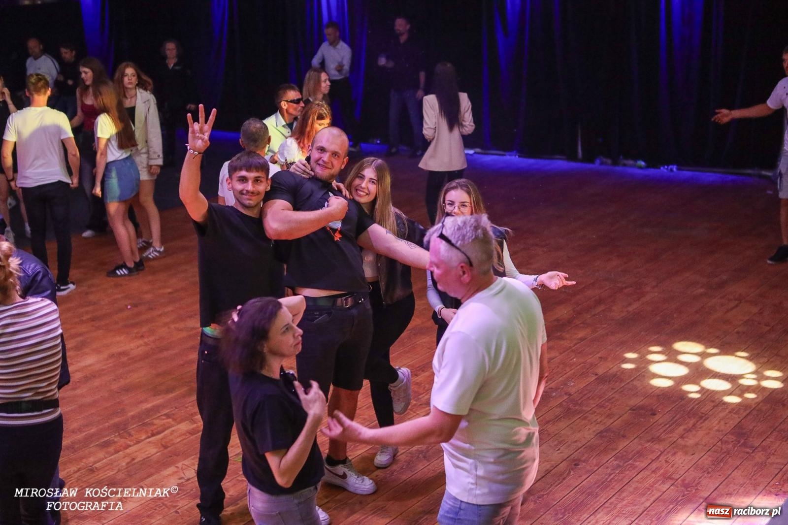 Zdjęcie w galerii na portalu naszraciborz.pl: Coco Jamboo, czyli LayZee aka Mr. President w Szymocicach [FOTO i WIDEO] wiadomości z regionu