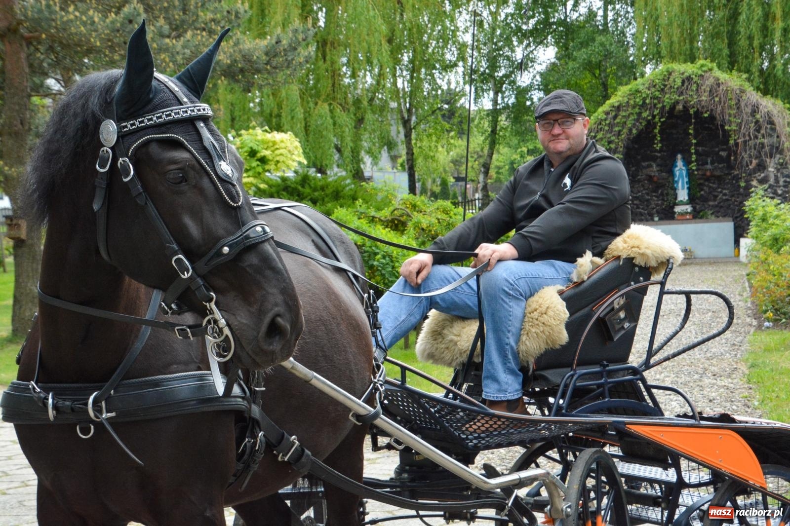 Zdjęcie w galerii na portalu naszraciborz.pl: W Pogrzebieniu ruszyła 148. procesja upamiętniająca wielkie gradobicie z 1877 roku wiadomości z regionu