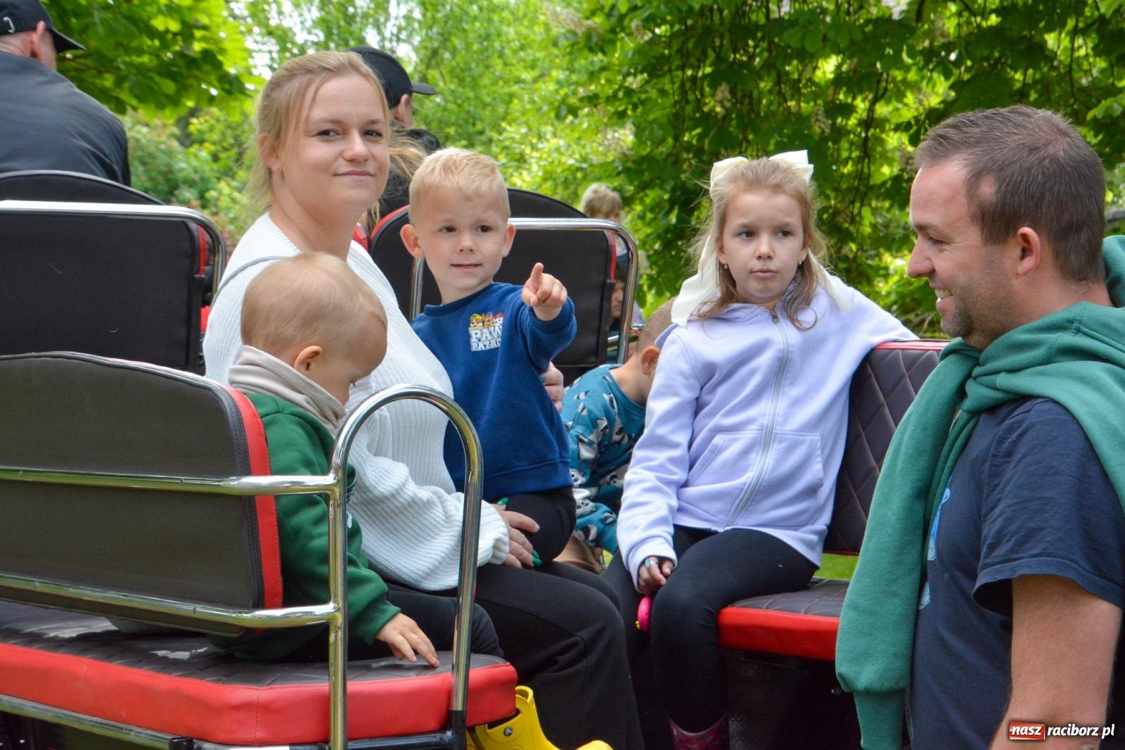 Zdjęcie w galerii na portalu naszraciborz.pl: W Pogrzebieniu ruszyła 148. procesja upamiętniająca wielkie gradobicie z 1877 roku wiadomości z regionu