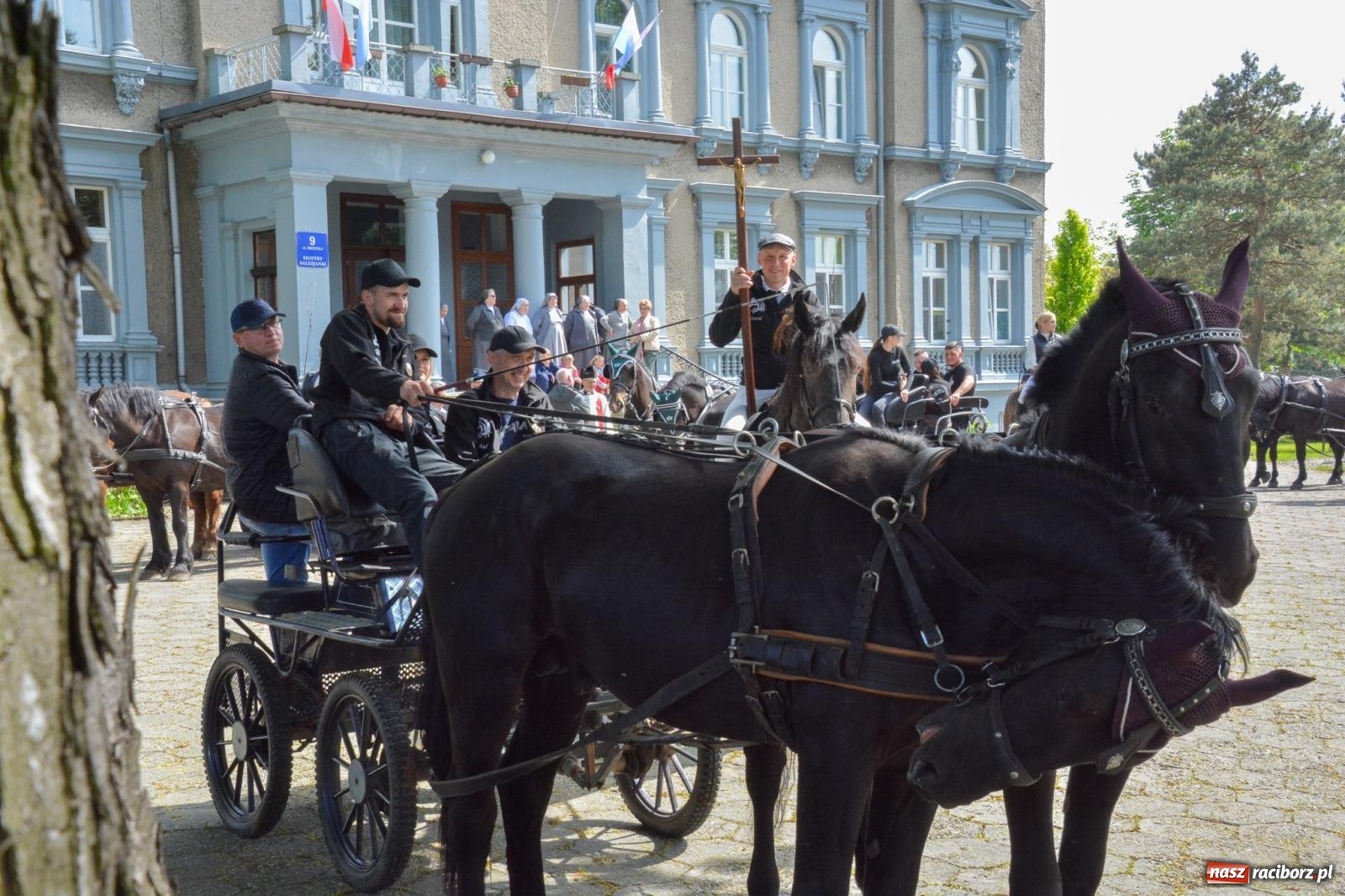 Zdjęcie w galerii na portalu naszraciborz.pl: W Pogrzebieniu ruszyła 148. procesja upamiętniająca wielkie gradobicie z 1877 roku wiadomości z regionu