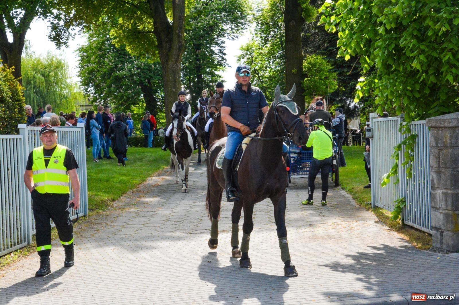 Zdjęcie w galerii na portalu naszraciborz.pl: W Pogrzebieniu ruszyła 148. procesja upamiętniająca wielkie gradobicie z 1877 roku wiadomości z regionu