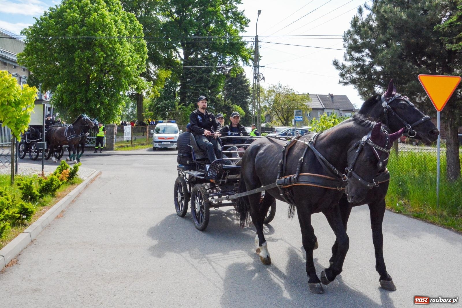 Zdjęcie w galerii na portalu naszraciborz.pl: W Pogrzebieniu ruszyła 148. procesja upamiętniająca wielkie gradobicie z 1877 roku wiadomości z regionu