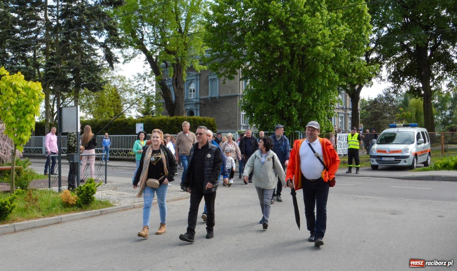 Zdjęcie w galerii na portalu naszraciborz.pl: W Pogrzebieniu ruszyła 148. procesja upamiętniająca wielkie gradobicie z 1877 roku wiadomości z regionu