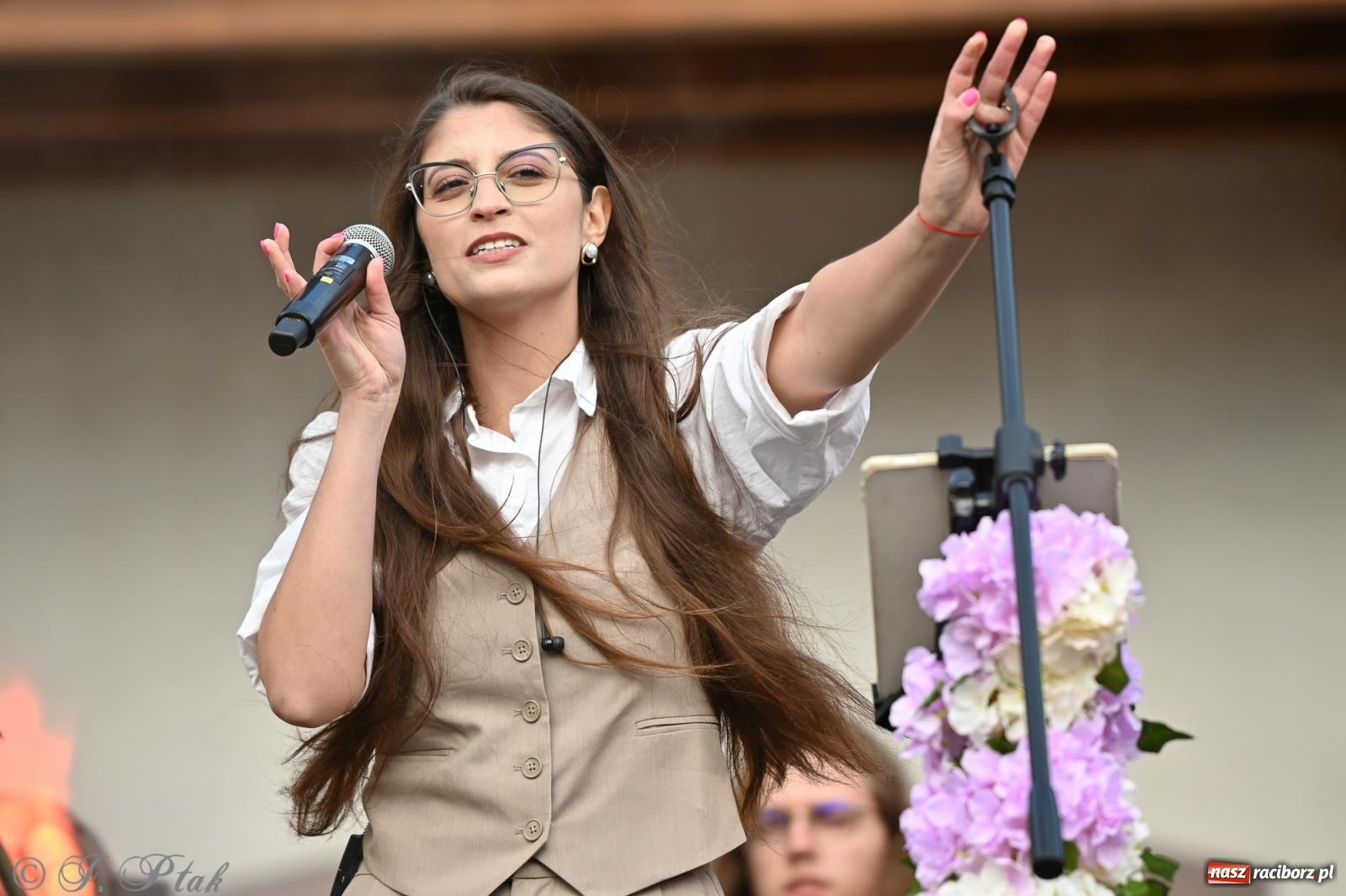 Zdjęcie w galerii na portalu naszraciborz.pl: Tyle słońca w całym mieście - Voltage zagościło na zamku wiadomości z regionu