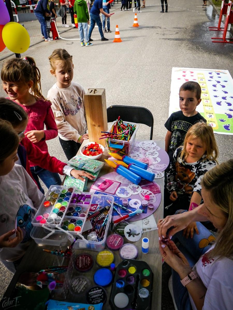 Zdjęcie w galerii na portalu naszraciborz.pl: Strażacki festyn rodzinny w Nędzy pełen atrakcji dla mieszkańców wiadomości z regionu