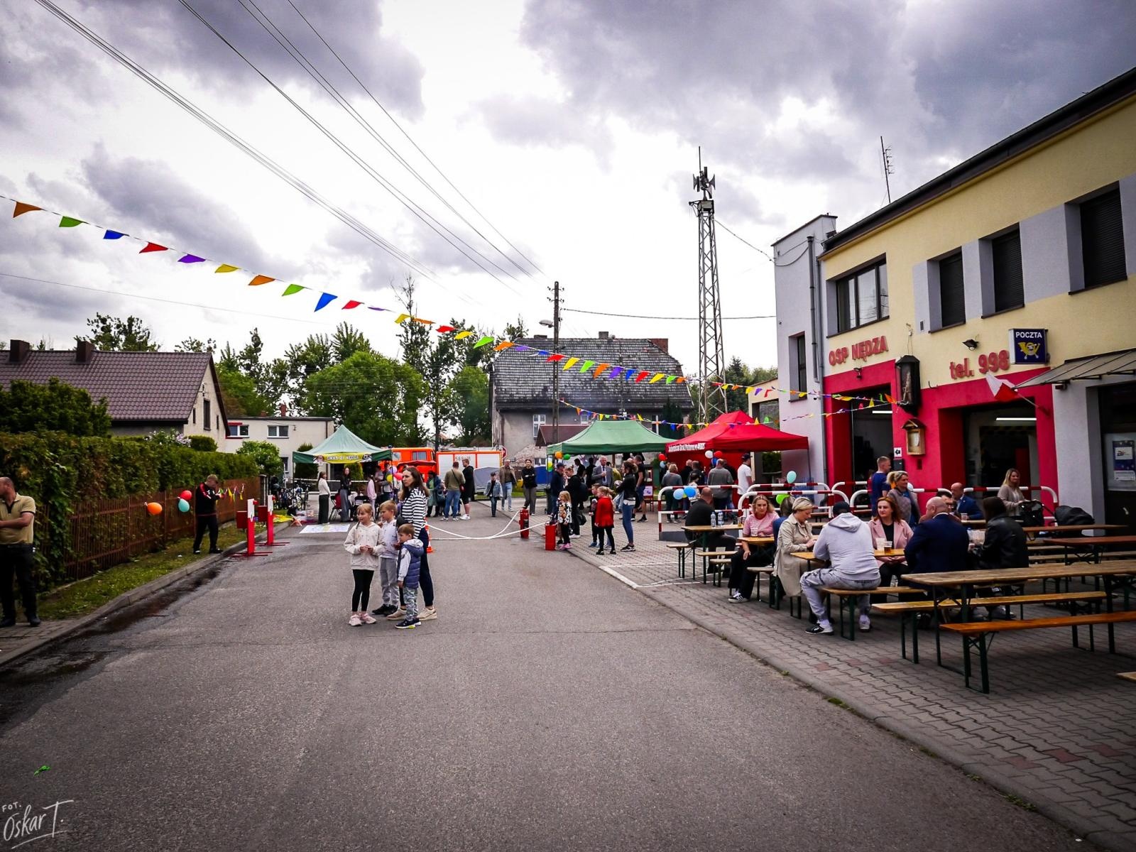 Zdjęcie w galerii na portalu naszraciborz.pl: Strażacki festyn rodzinny w Nędzy pełen atrakcji dla mieszkańców wiadomości z regionu