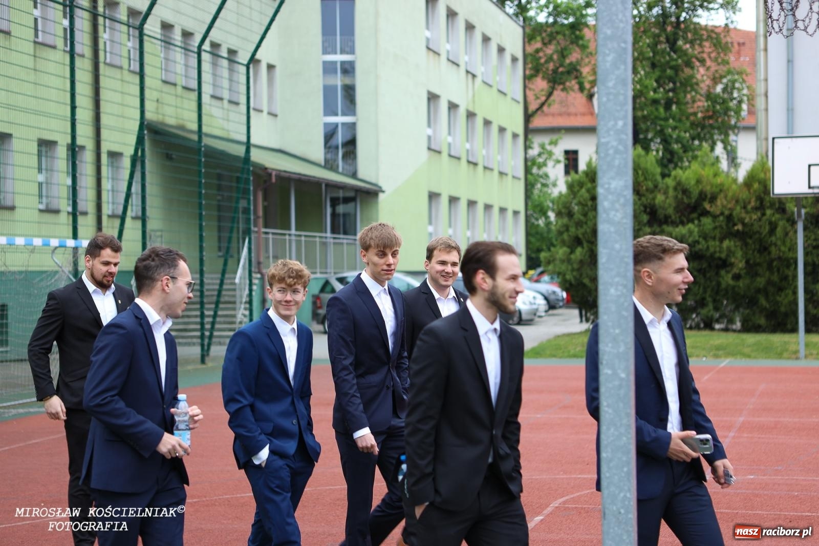 Zdjęcie w galerii na portalu naszraciborz.pl: Maturzyści z CKZiU nr 2 Mechanik rozpoczęli egzaminacyjną sesję. Dziś przystąpili do matury z języka polskiego wiadomości z regionu