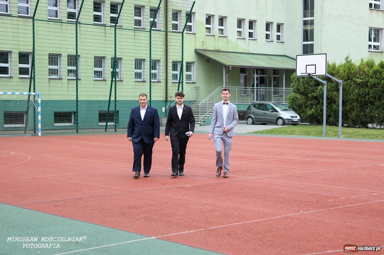 Zdjęcie w galerii na portalu naszraciborz.pl: Maturzyści z CKZiU nr 2 Mechanik rozpoczęli egzaminacyjną sesję. Dziś przystąpili do matury z języka polskiego wiadomości z regionu