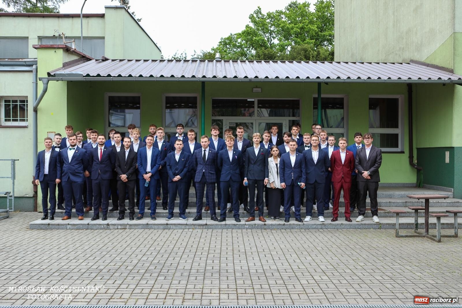 Zdjęcie w galerii na portalu naszraciborz.pl: Maturzyści z CKZiU nr 2 Mechanik rozpoczęli egzaminacyjną sesję. Dziś przystąpili do matury z języka polskiego wiadomości z regionu