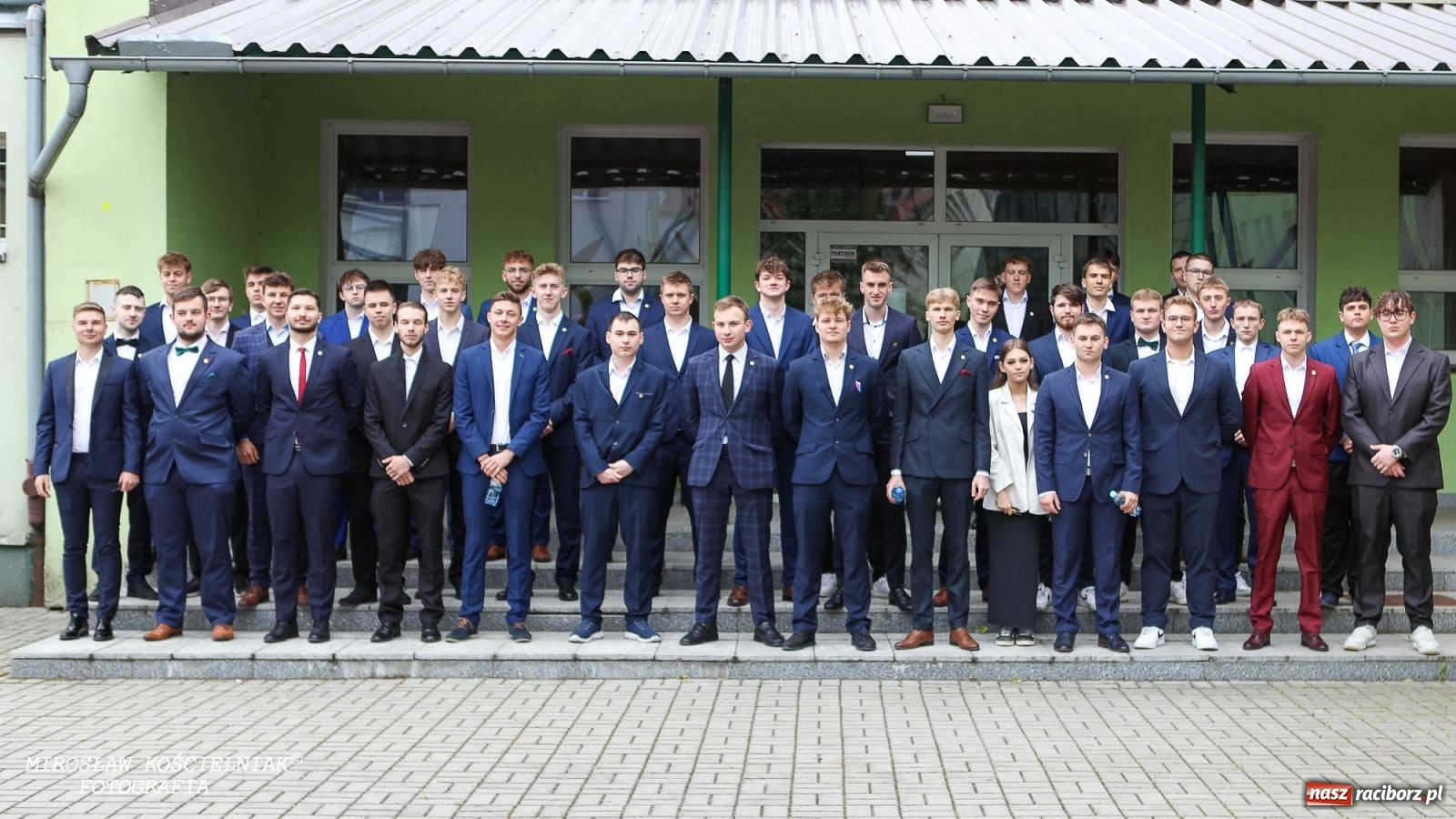 Zdjęcie w galerii na portalu naszraciborz.pl: Maturzyści z CKZiU nr 2 Mechanik rozpoczęli egzaminacyjną sesję. Dziś przystąpili do matury z języka polskiego wiadomości z regionu