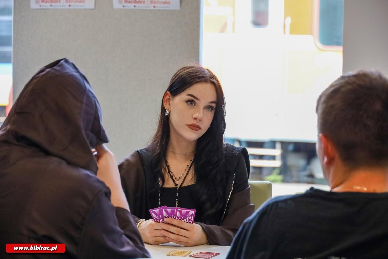 Zdjęcie w galerii na portalu naszraciborz.pl: Moc była z Biblioteką! Dzień Gwiezdnych Wojen na Stacji Młodych wiadomości z regionu