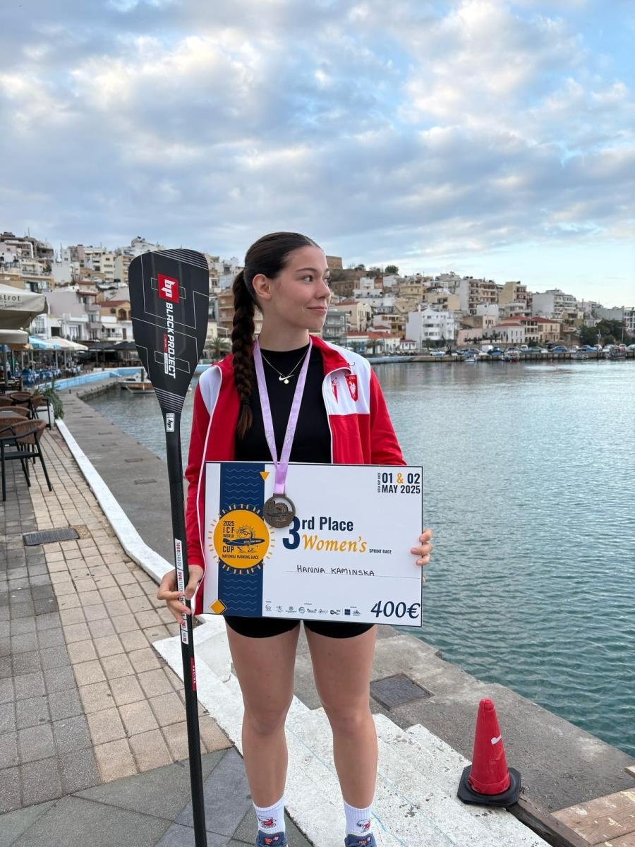 Zdjęcie w galerii na portalu naszraciborz.pl: Sensacyjny debiut Hanny Kamińskiej z RTW Racibórz w Pucharze Świata SUP – brązowy medal w Grecji wiadomości z regionu