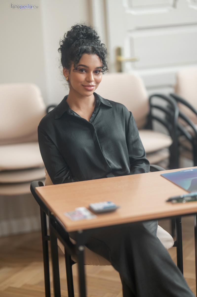 Zdjęcie w galerii na portalu naszraciborz.pl: Matura z matematyki w Ekonomiku – ekonomicy piszą w odnowionej auli wiadomości z regionu