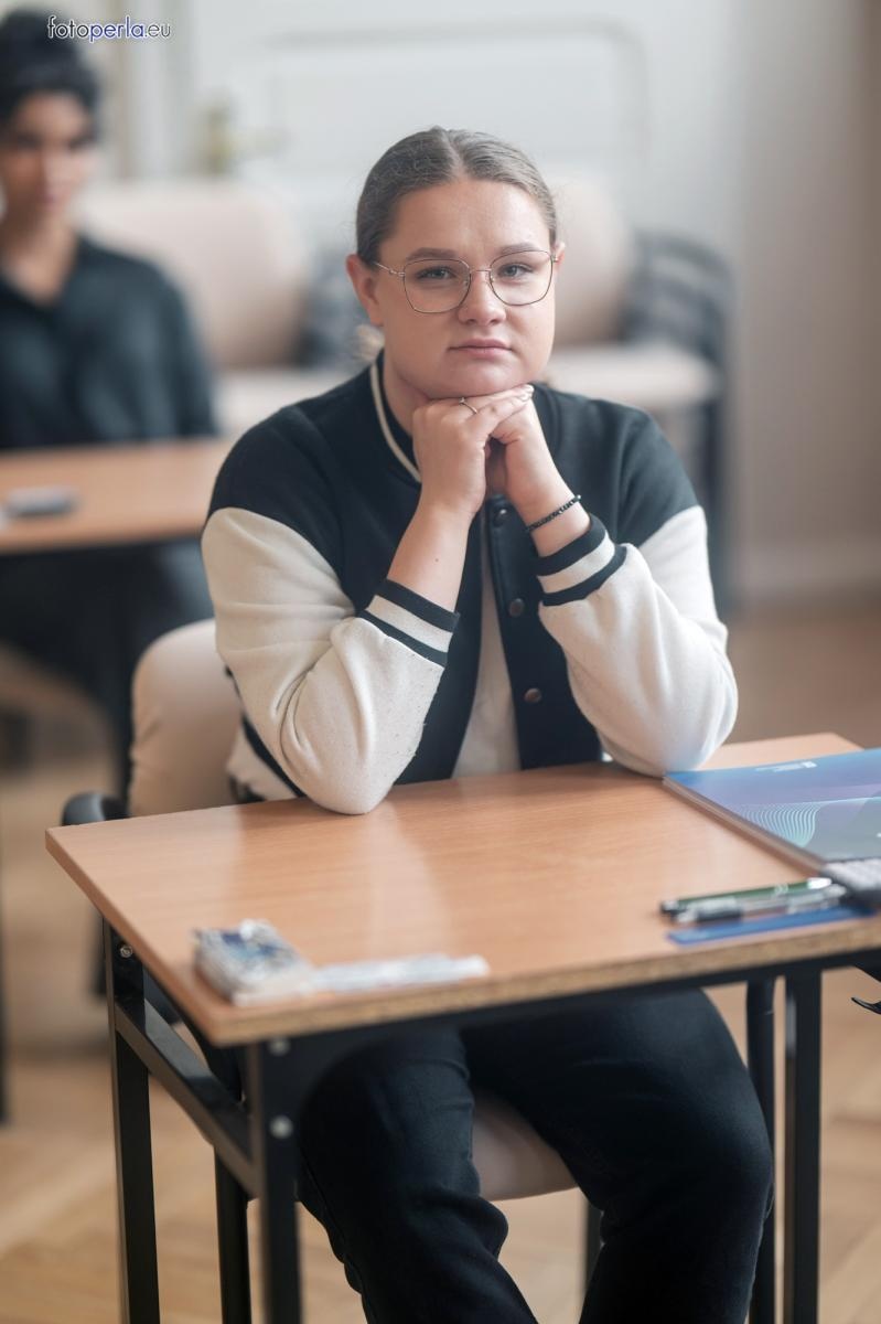 Zdjęcie w galerii na portalu naszraciborz.pl: Matura z matematyki w Ekonomiku – ekonomicy piszą w odnowionej auli wiadomości z regionu