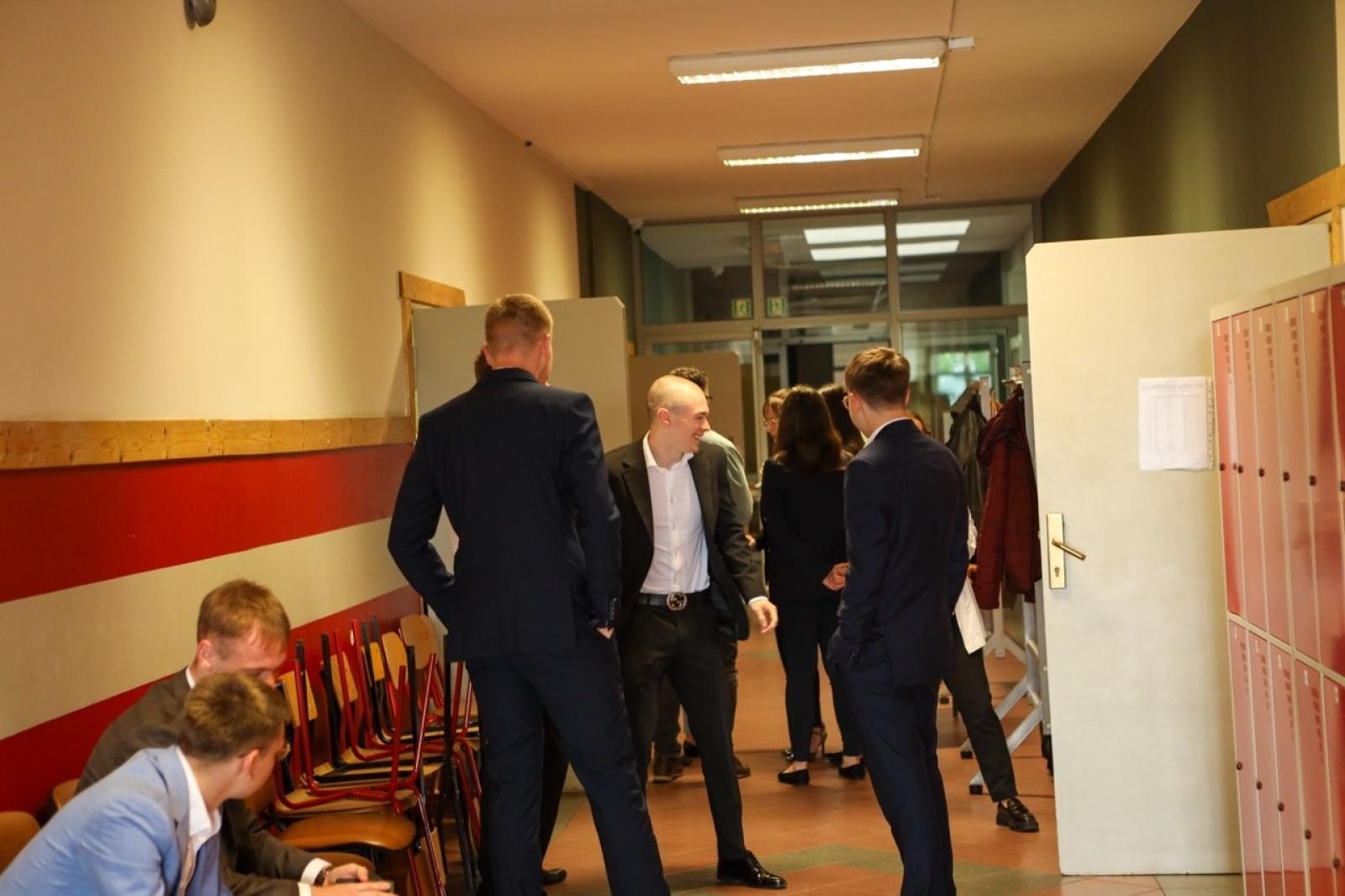 Zdjęcie w galerii na portalu naszraciborz.pl: Matura z matematyki w CKZiU nr 1 – egzamin w Gastronomiku i Budowlance wiadomości z regionu