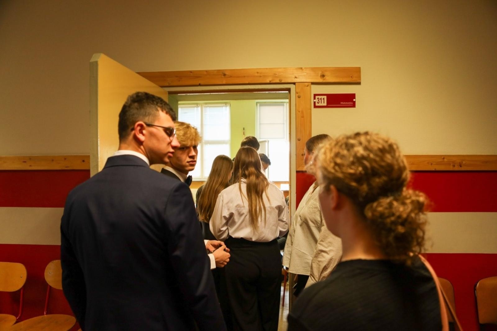 Zdjęcie w galerii na portalu naszraciborz.pl: Matura z matematyki w CKZiU nr 1 – egzamin w Gastronomiku i Budowlance wiadomości z regionu