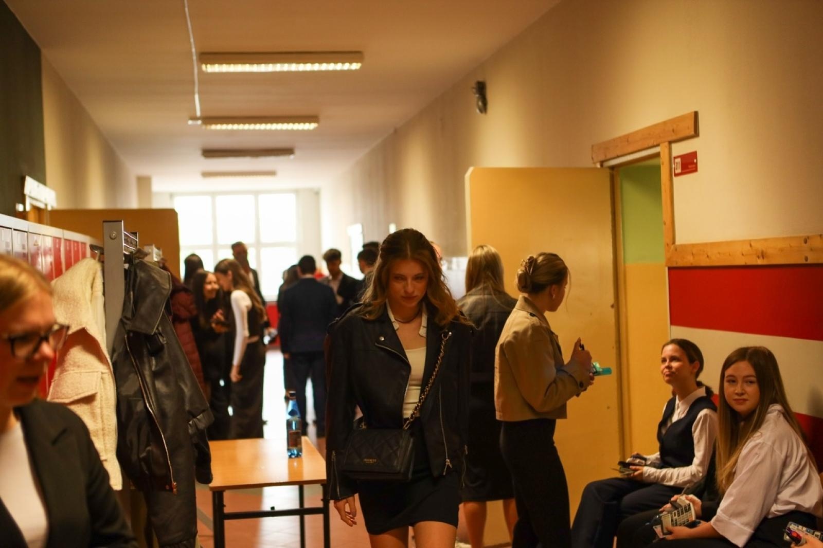 Zdjęcie w galerii na portalu naszraciborz.pl: Matura z matematyki w CKZiU nr 1 – egzamin w Gastronomiku i Budowlance wiadomości z regionu