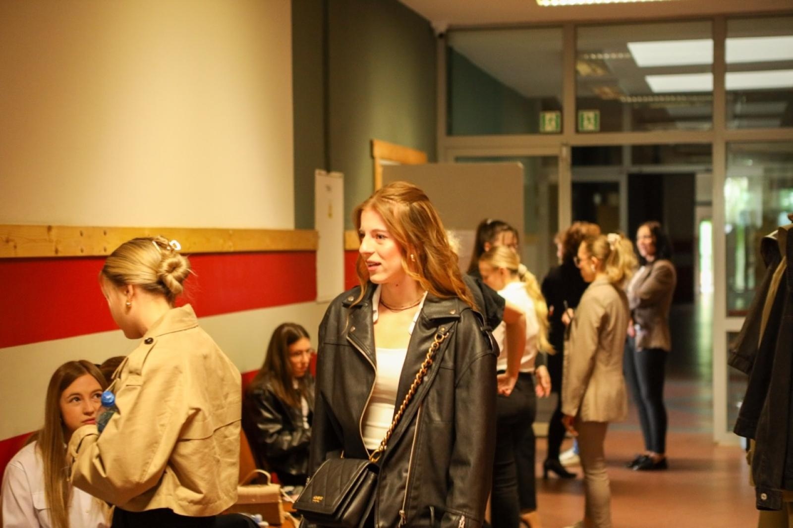 Zdjęcie w galerii na portalu naszraciborz.pl: Matura z matematyki w CKZiU nr 1 – egzamin w Gastronomiku i Budowlance wiadomości z regionu