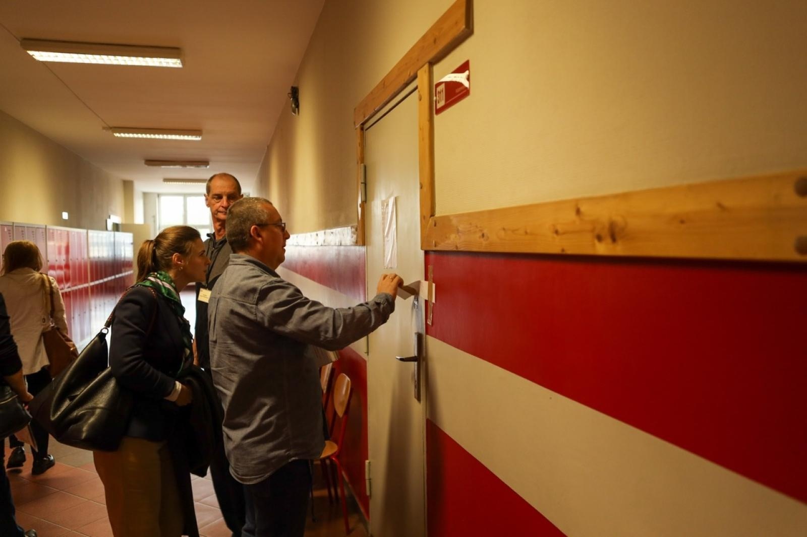 Zdjęcie w galerii na portalu naszraciborz.pl: Matura z matematyki w CKZiU nr 1 – egzamin w Gastronomiku i Budowlance wiadomości z regionu