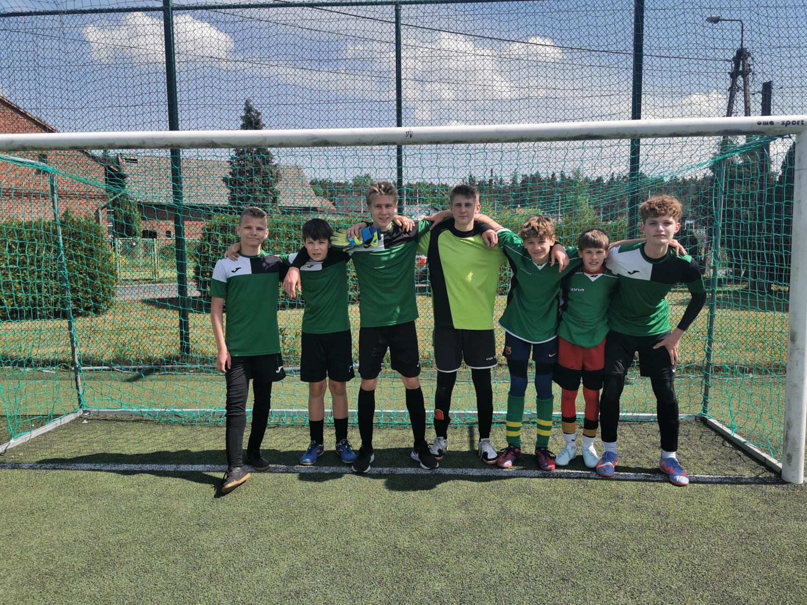 Zdjęcie w galerii na portalu naszraciborz.pl: Piłkarska rywalizacja w Nędzy. Uczniowie z Krzyżanowic z awansem wiadomości z regionu