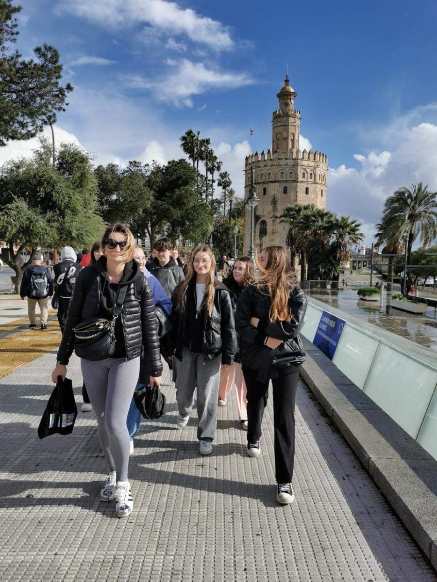 Zdjęcie w galerii na portalu naszraciborz.pl: Zawodowa przygoda w sercu Andaluzji – praktyki uczniów Ekonomika wiadomości z regionu