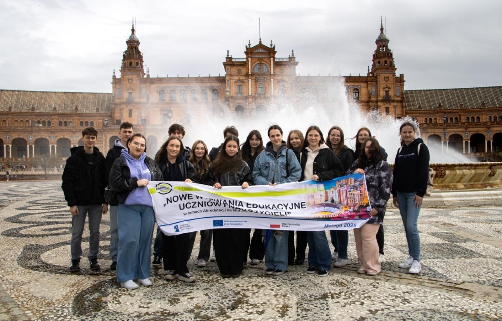 Zdjęcie w galerii na portalu naszraciborz.pl: Zawodowa przygoda w sercu Andaluzji – praktyki uczniów Ekonomika wiadomości z regionu