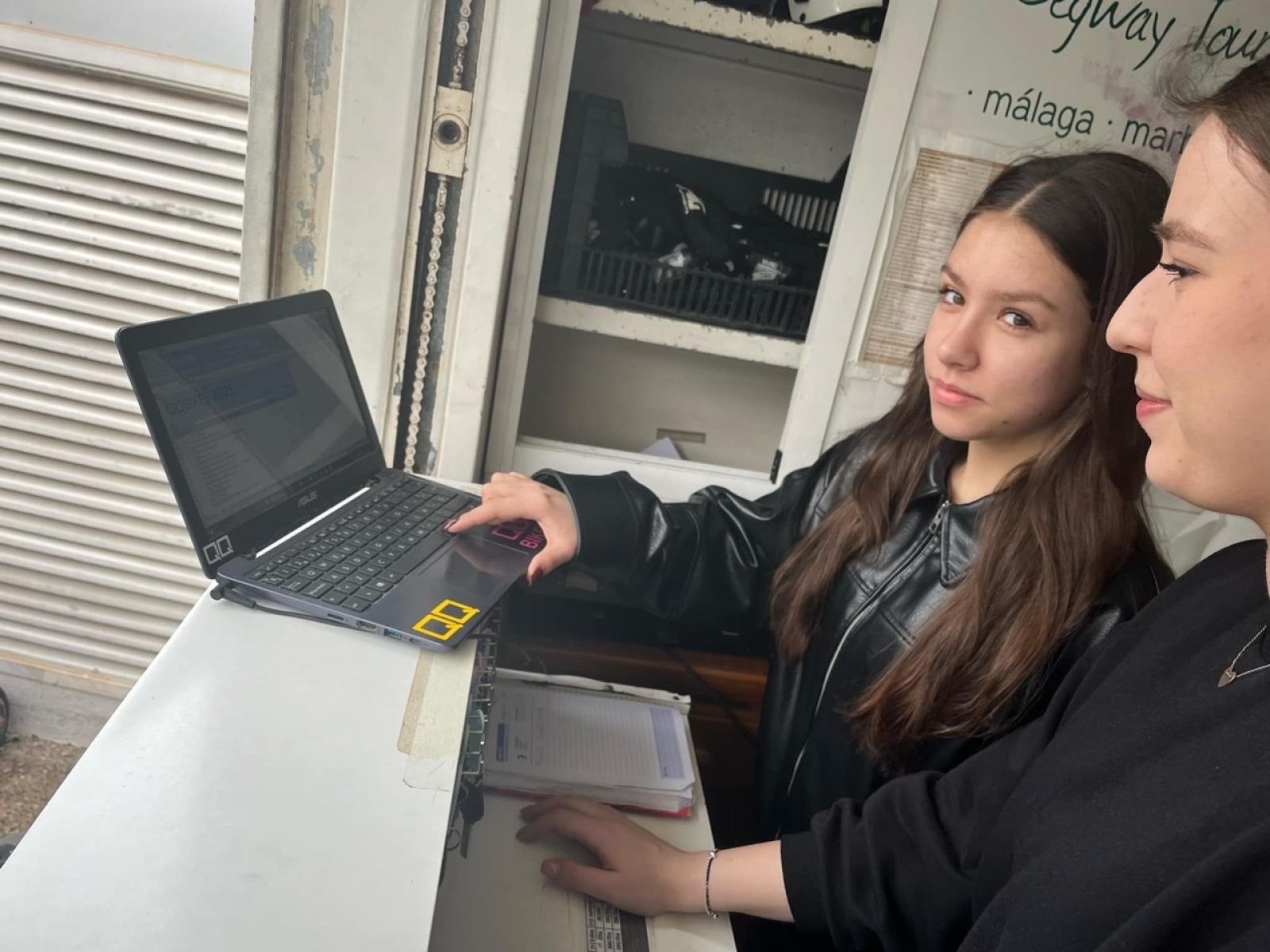 Zdjęcie w galerii na portalu naszraciborz.pl: Zawodowa przygoda w sercu Andaluzji – praktyki uczniów Ekonomika wiadomości z regionu