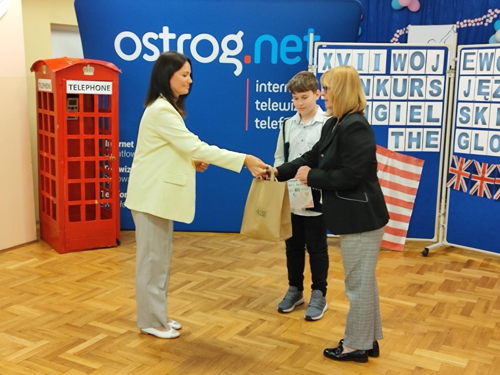 Zdjęcie w galerii na portalu naszraciborz.pl: XVII Wojewódzki Konkurs Języka Angielskiego The Globe w SP18  wiadomości z regionu