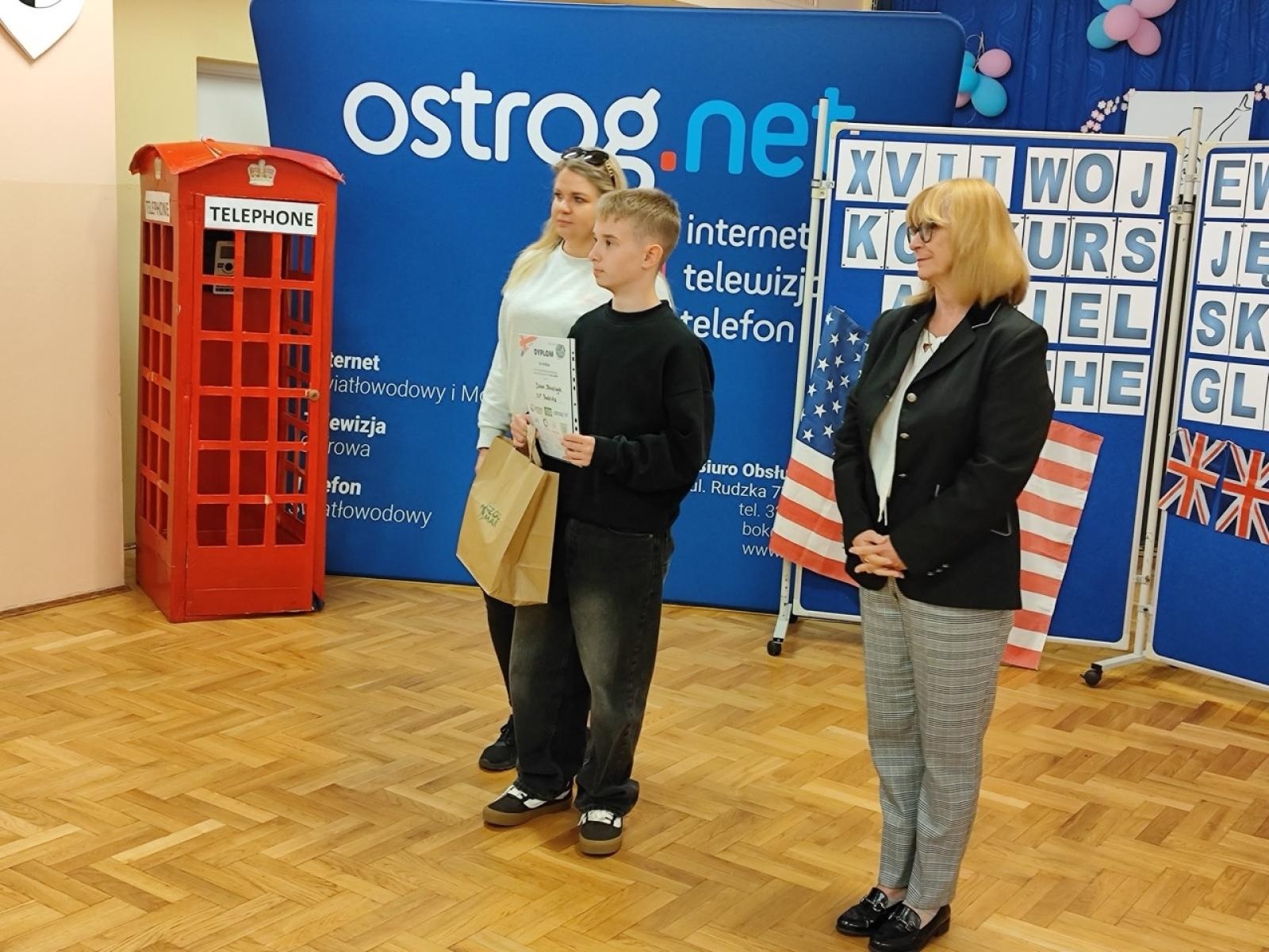 Zdjęcie w galerii na portalu naszraciborz.pl: XVII Wojewódzki Konkurs Języka Angielskiego The Globe w SP18  wiadomości z regionu