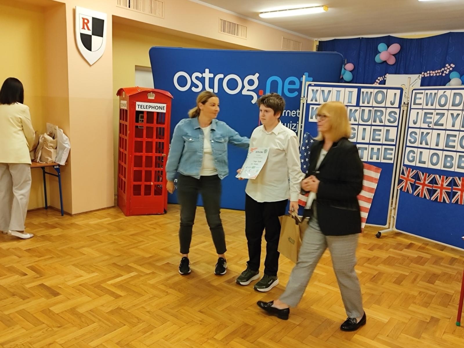 Zdjęcie w galerii na portalu naszraciborz.pl: XVII Wojewódzki Konkurs Języka Angielskiego The Globe w SP18  wiadomości z regionu