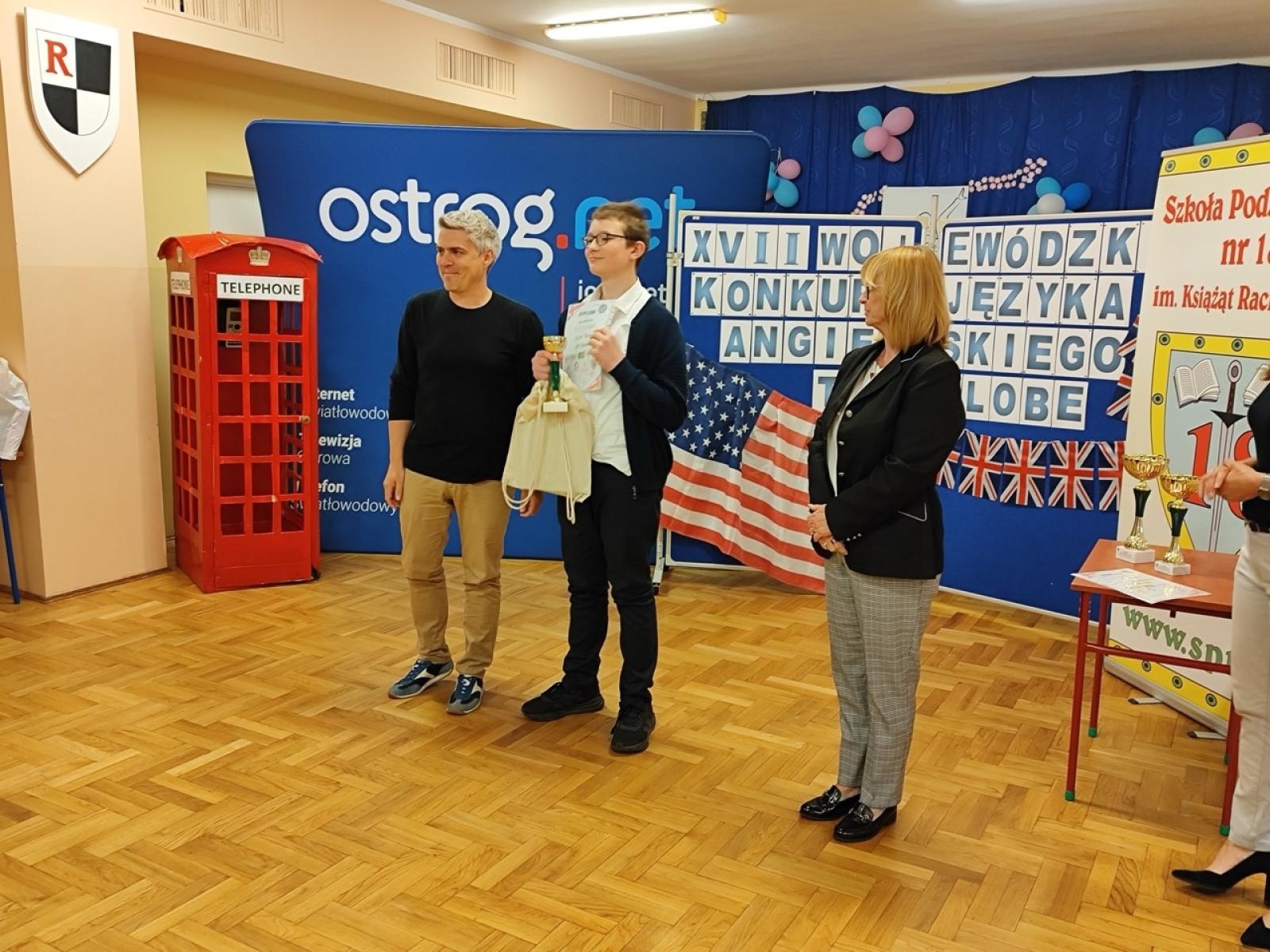 Zdjęcie w galerii na portalu naszraciborz.pl: XVII Wojewódzki Konkurs Języka Angielskiego The Globe w SP18  wiadomości z regionu