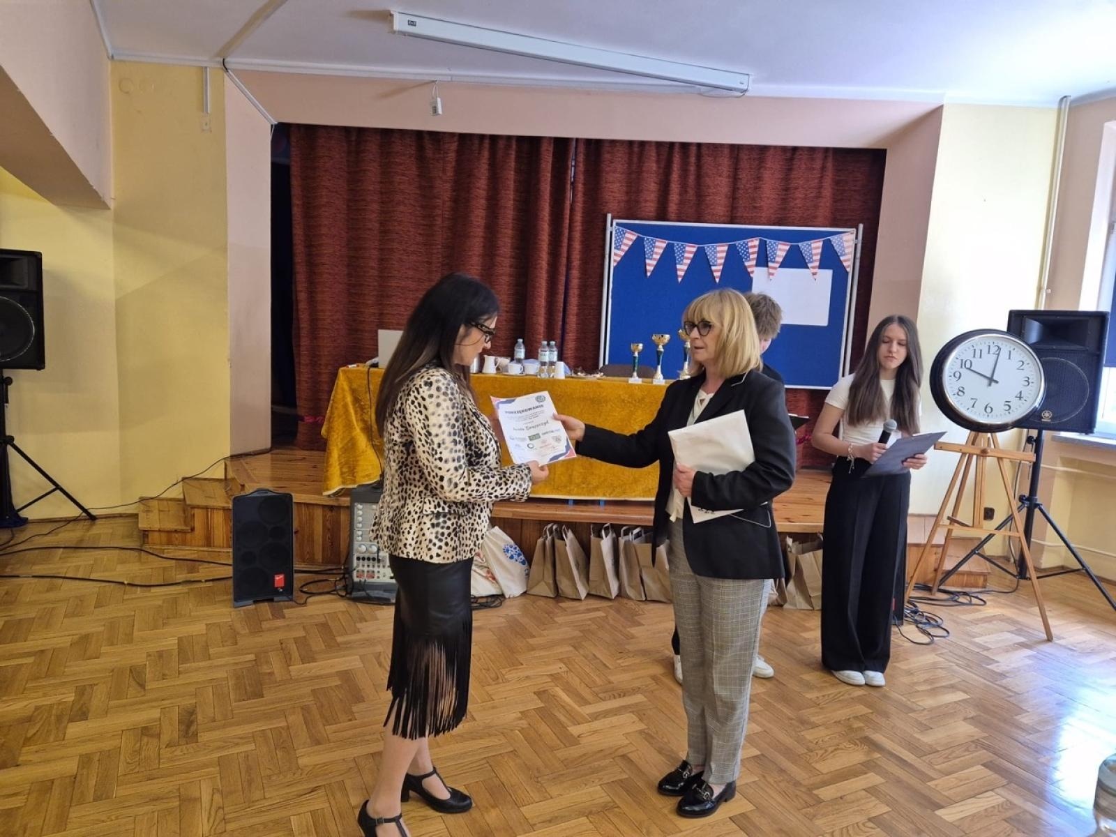 Zdjęcie w galerii na portalu naszraciborz.pl: XVII Wojewódzki Konkurs Języka Angielskiego The Globe w SP18  wiadomości z regionu