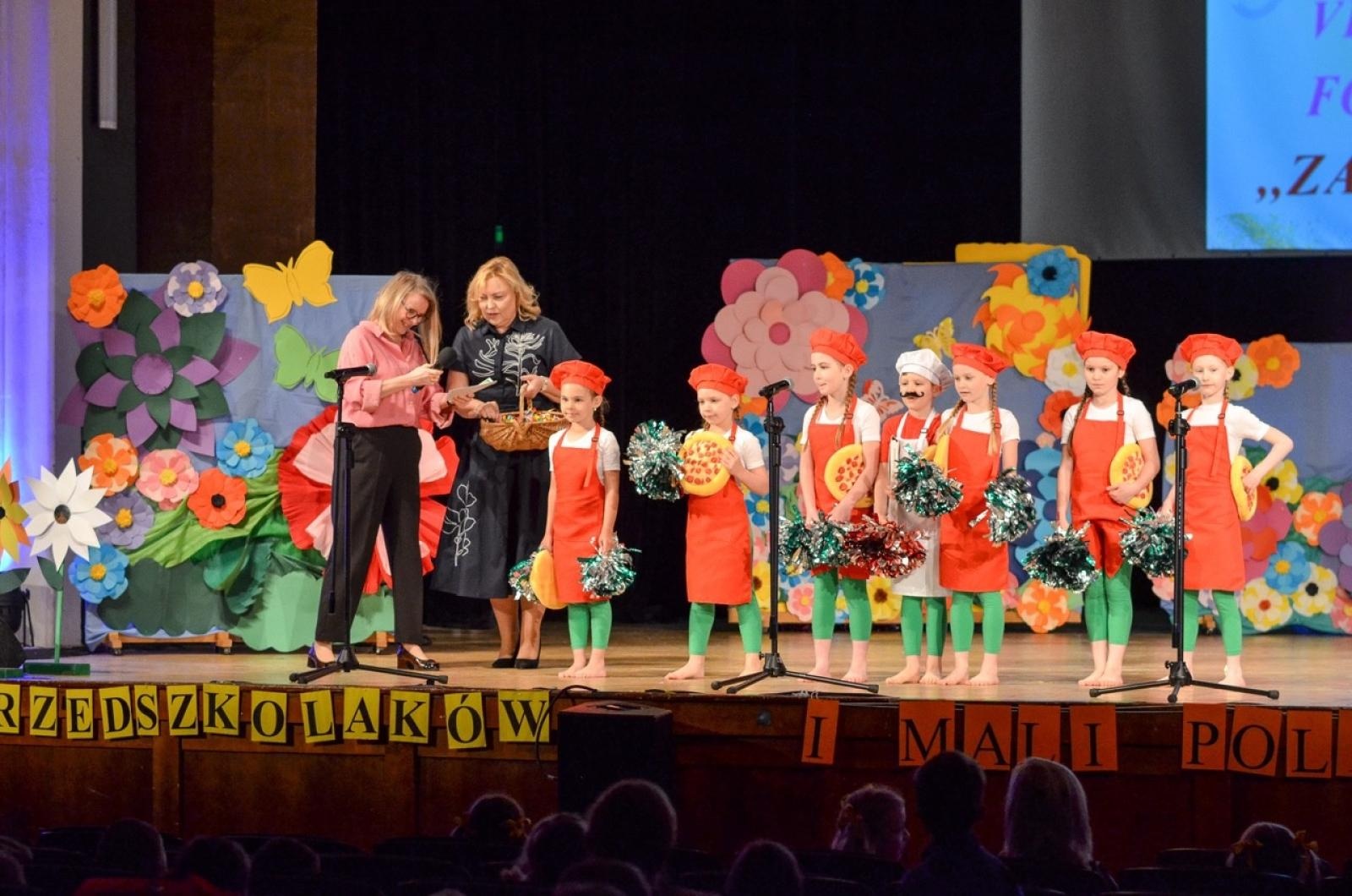Zdjęcie w galerii na portalu naszraciborz.pl: 21 występów w XV Mini Festiwalu Przedszkolaków wiadomości z regionu
