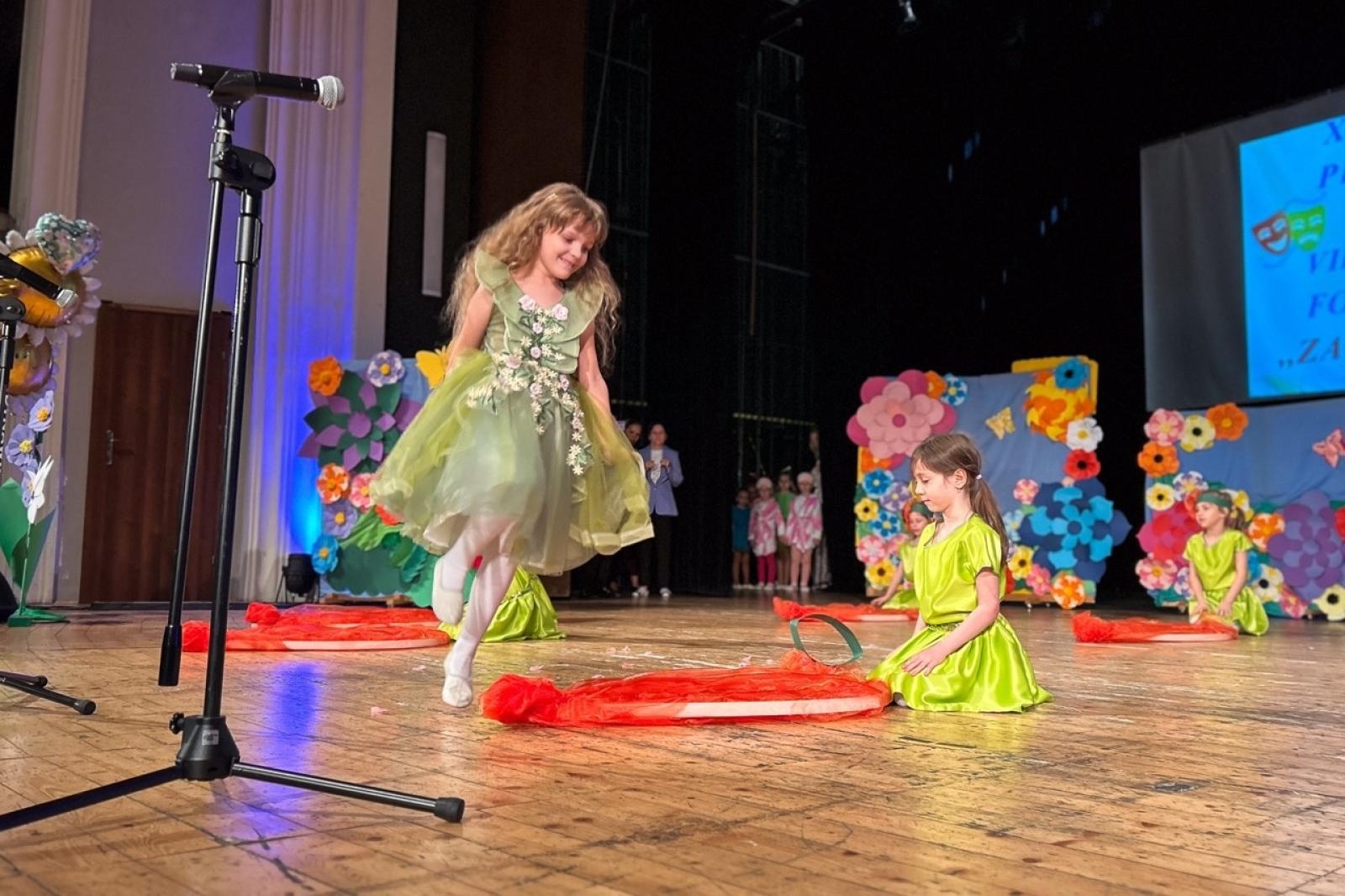 Zdjęcie w galerii na portalu naszraciborz.pl: 21 występów w XV Mini Festiwalu Przedszkolaków wiadomości z regionu