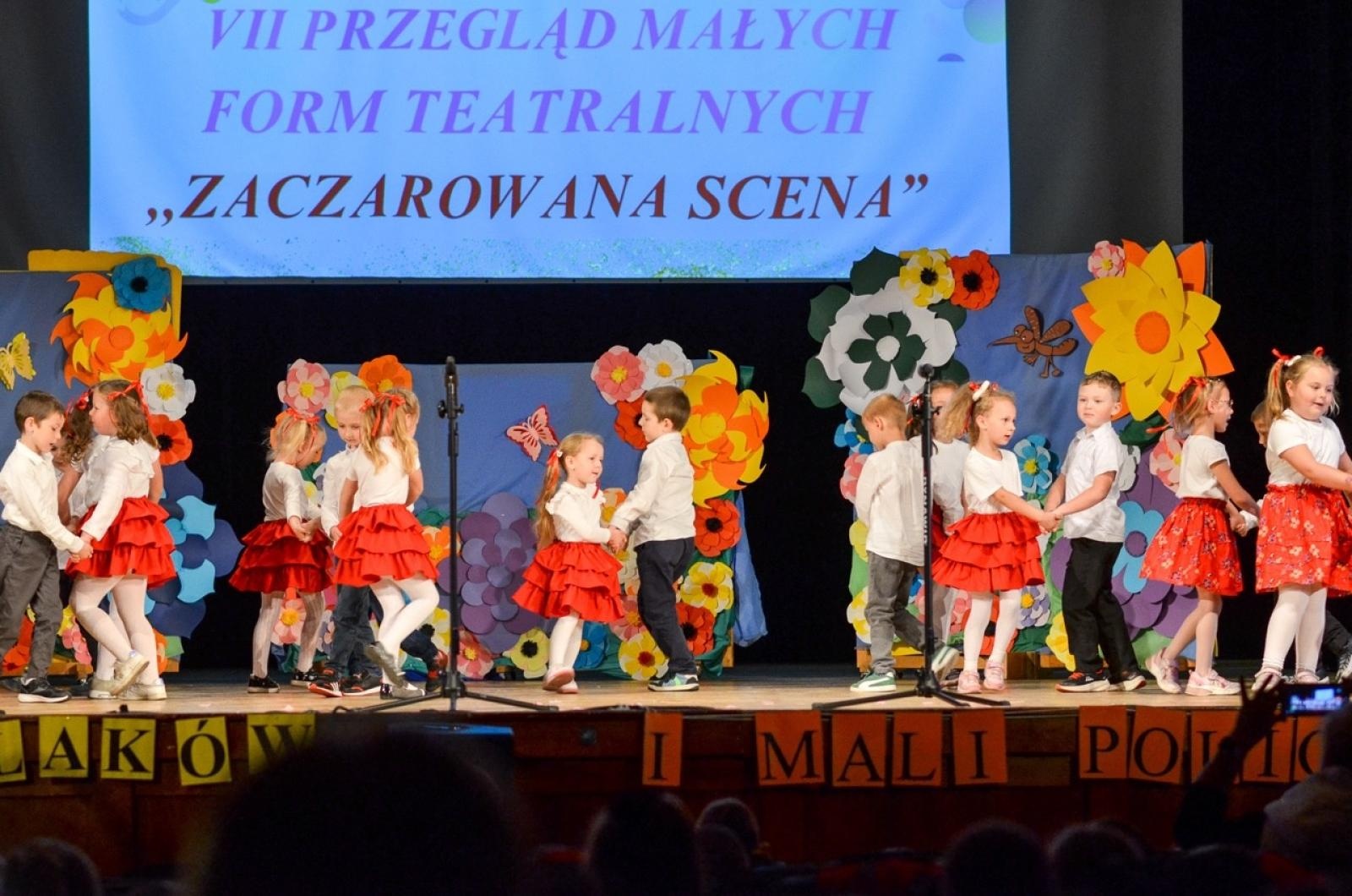 Zdjęcie w galerii na portalu naszraciborz.pl: 21 występów w XV Mini Festiwalu Przedszkolaków wiadomości z regionu