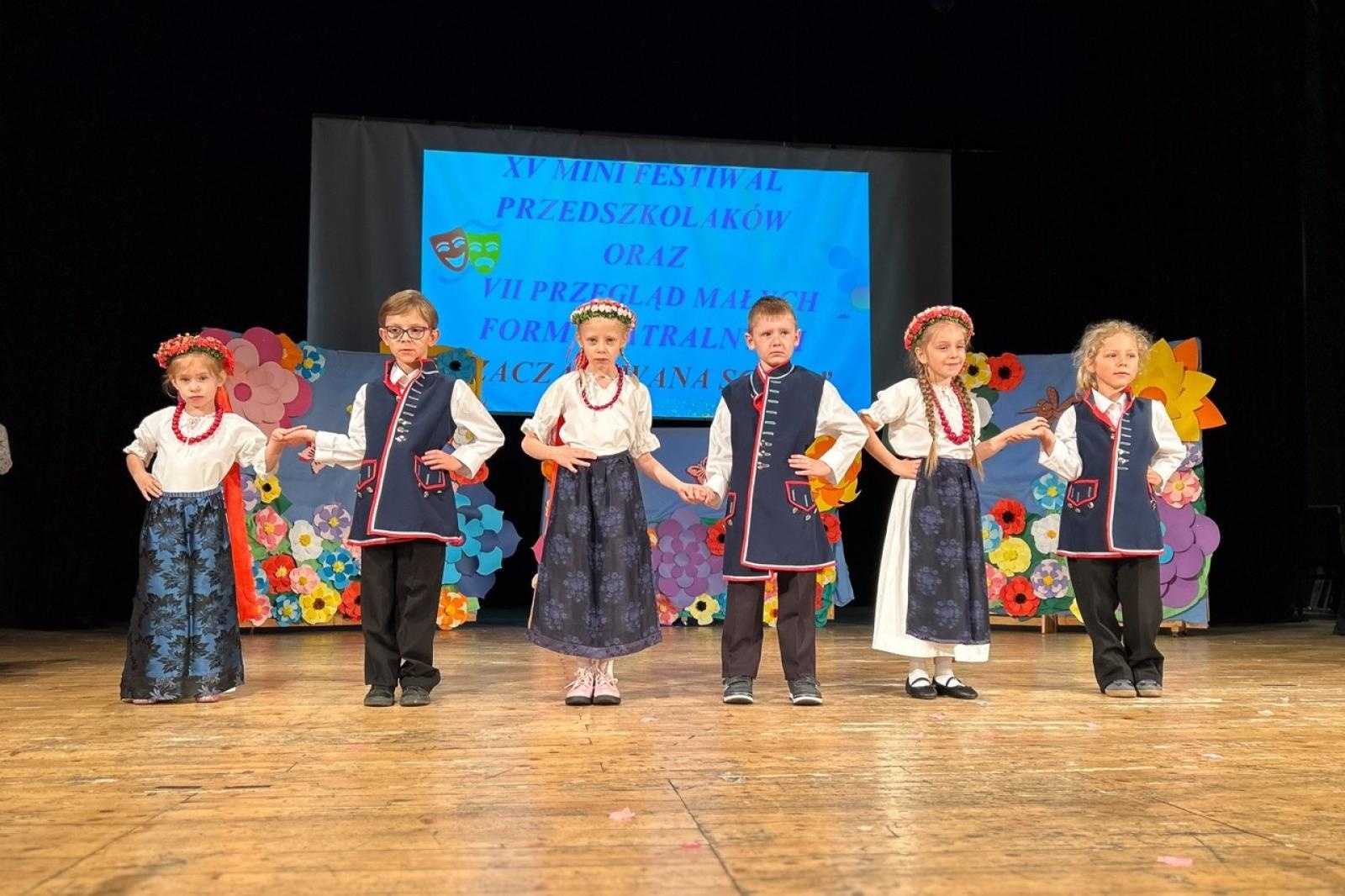 Zdjęcie w galerii na portalu naszraciborz.pl: 21 występów w XV Mini Festiwalu Przedszkolaków wiadomości z regionu