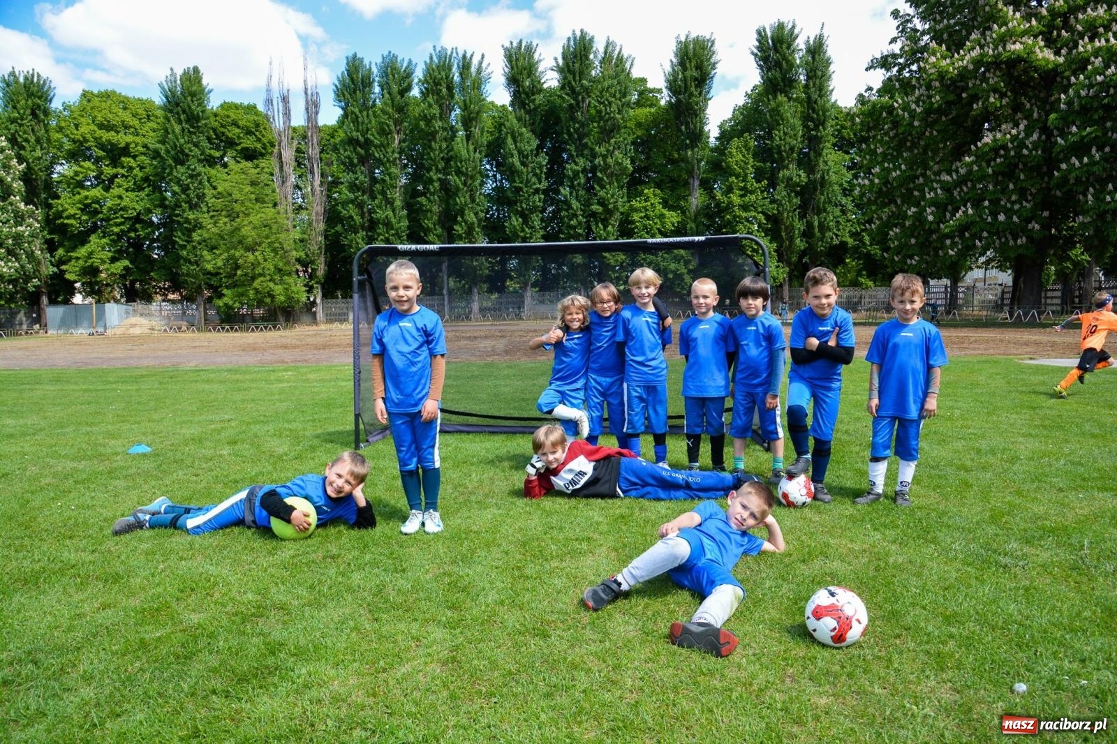 Zdjęcie w galerii na portalu naszraciborz.pl: Turniej Puchar Juniora 2025 - sportowa integracja najmłodszych z Junior Trening i ANS wiadomości z regionu