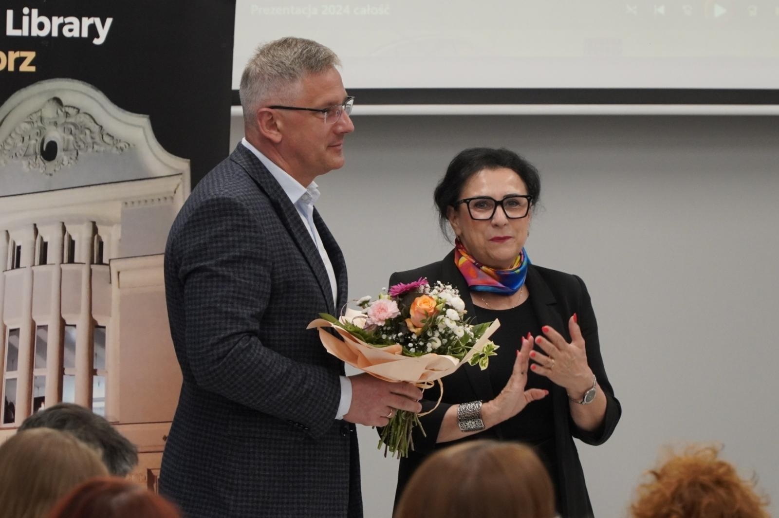 Zdjęcie w galerii na portalu naszraciborz.pl: Święto Bibliotekarzy w raciborskiej książnicy wiadomości z regionu