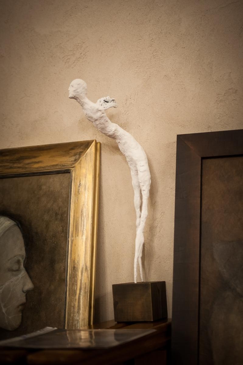 Zdjęcie w galerii na portalu naszraciborz.pl: Ciemna noc duszy – wernisaż prac Jolanty Krzyżek na zamku wiadomości z regionu