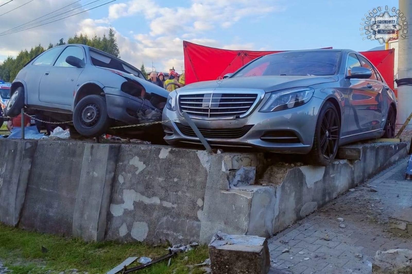 Zdjęcie w galerii na portalu naszraciborz.pl: Niebezpieczny rajd ulicami Wodzisławia: uciekał przed policją z 6-letnim dzieckiem w aucie i doprowadził do wypadku wiadomości z regionu