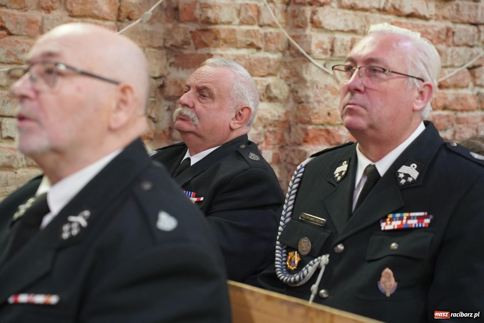 Zdjęcie w galerii na portalu naszraciborz.pl: 100-lecie OSP Gamów. Wręczono odznaczenia i poświęcono tablicę pamiątkową wiadomości z regionu