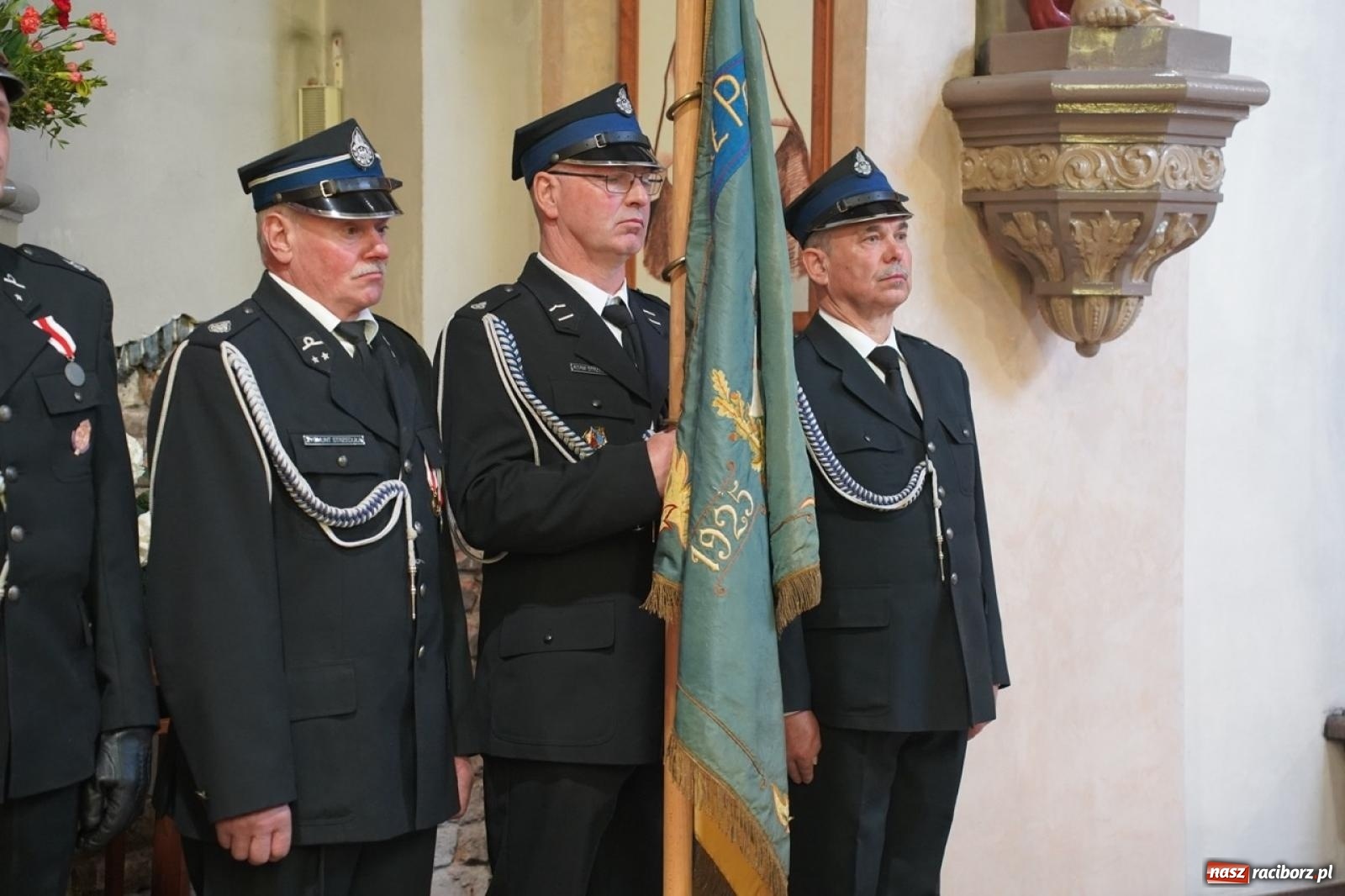 Zdjęcie w galerii na portalu naszraciborz.pl: 100-lecie OSP Gamów. Wręczono odznaczenia i poświęcono tablicę pamiątkową wiadomości z regionu