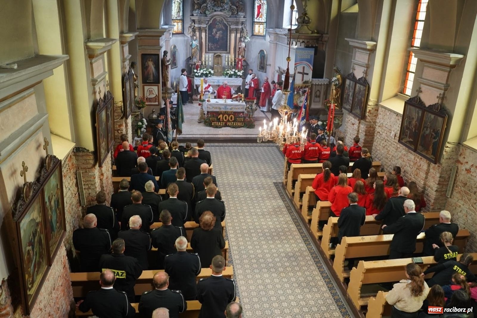 Zdjęcie w galerii na portalu naszraciborz.pl: 100-lecie OSP Gamów. Wręczono odznaczenia i poświęcono tablicę pamiątkową wiadomości z regionu