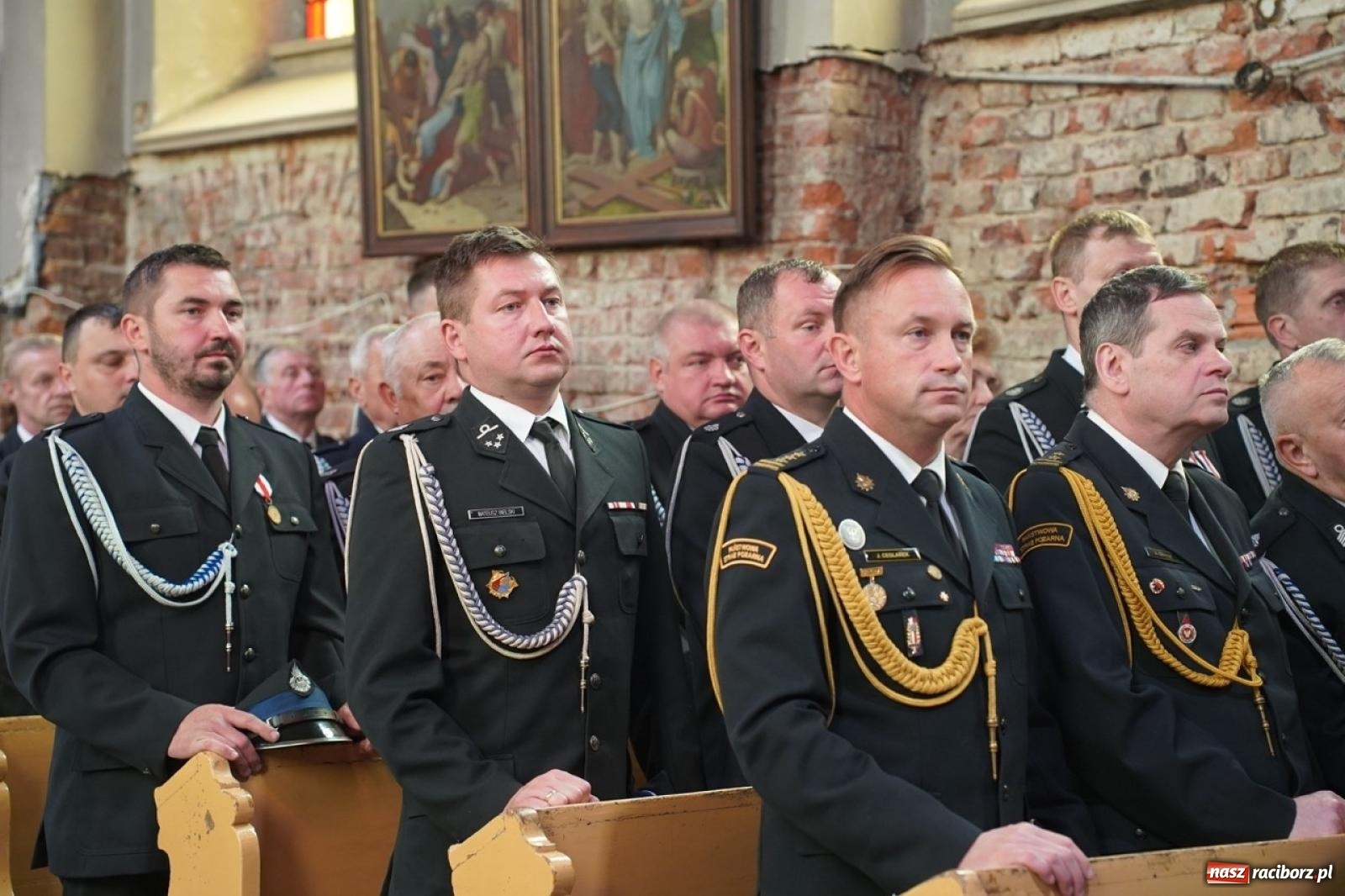 Zdjęcie w galerii na portalu naszraciborz.pl: 100-lecie OSP Gamów. Wręczono odznaczenia i poświęcono tablicę pamiątkową wiadomości z regionu