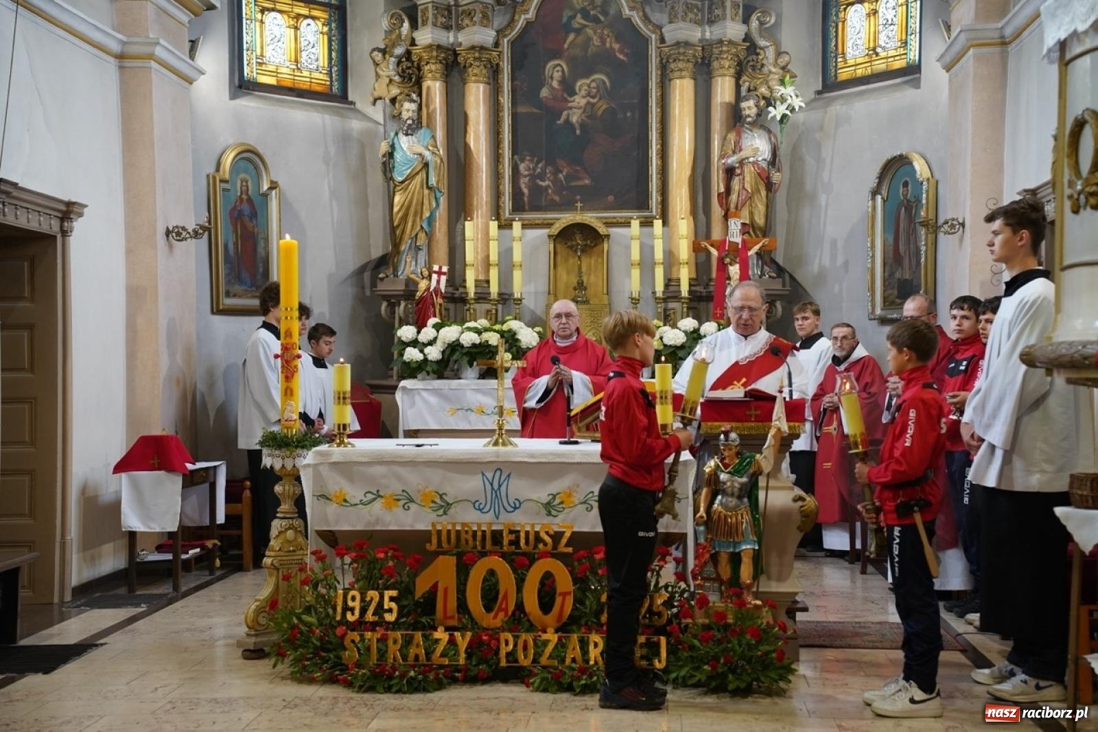 Zdjęcie w galerii na portalu naszraciborz.pl: 100-lecie OSP Gamów. Wręczono odznaczenia i poświęcono tablicę pamiątkową wiadomości z regionu