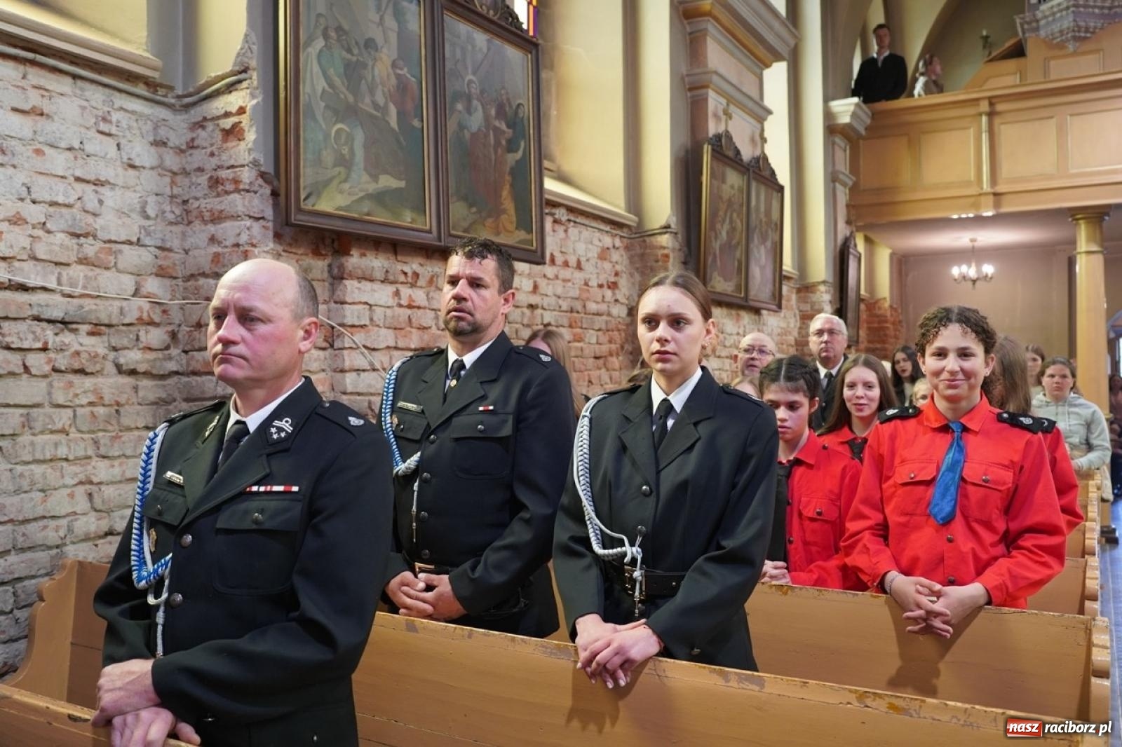 Zdjęcie w galerii na portalu naszraciborz.pl: 100-lecie OSP Gamów. Wręczono odznaczenia i poświęcono tablicę pamiątkową wiadomości z regionu