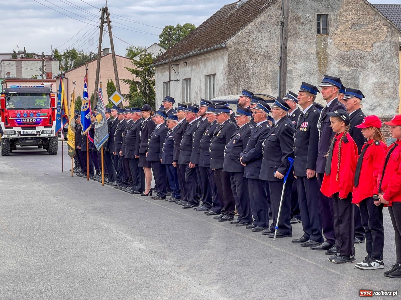 Zdjęcie w galerii na portalu naszraciborz.pl: 100-lecie OSP Gamów. Wręczono odznaczenia i poświęcono tablicę pamiątkową wiadomości z regionu