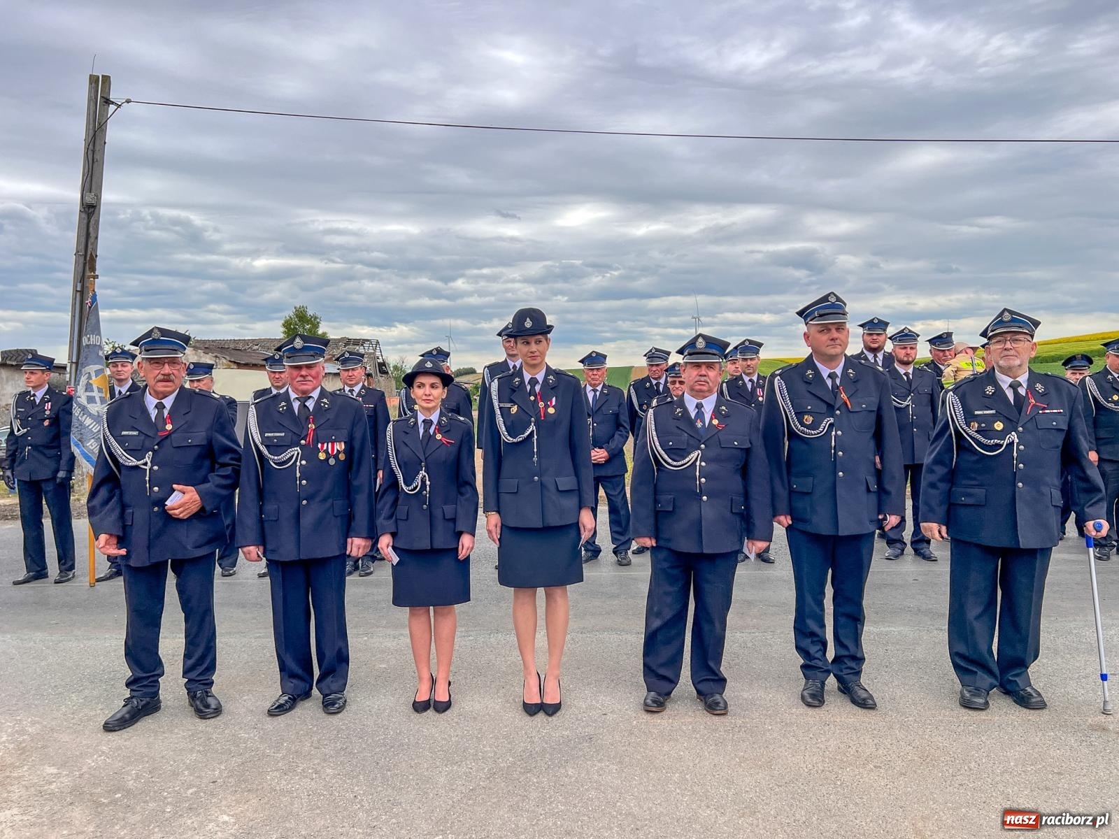 Zdjęcie w galerii na portalu naszraciborz.pl: 100-lecie OSP Gamów. Wręczono odznaczenia i poświęcono tablicę pamiątkową wiadomości z regionu